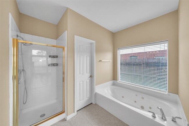 Building Photo - 6415 Coley Park