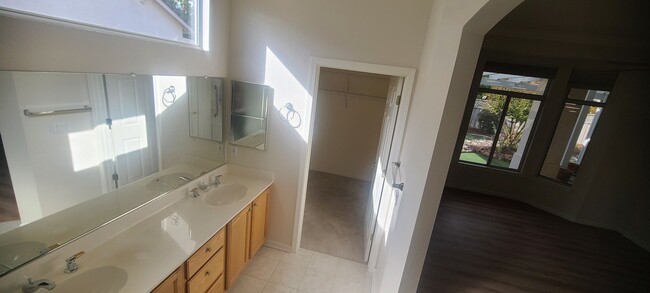 Building Photo - Sun City: 55&older Community - Single Story- 2 Bedroom Plus Den 2 Bath 2 Car Garage Large Fenced ...