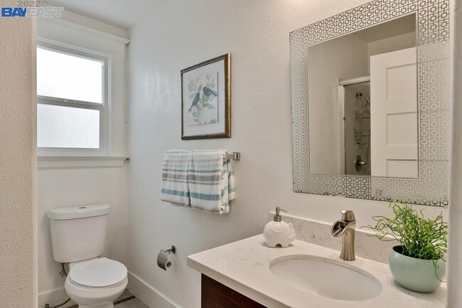 Building Photo - 541 Foothill Blvd