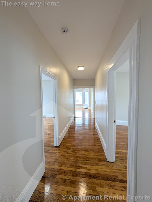 Building Photo - 26-28 Ripley St Unit #2