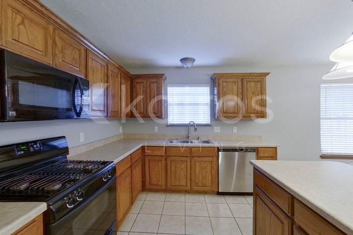 Building Photo - 521 SW 163rd St