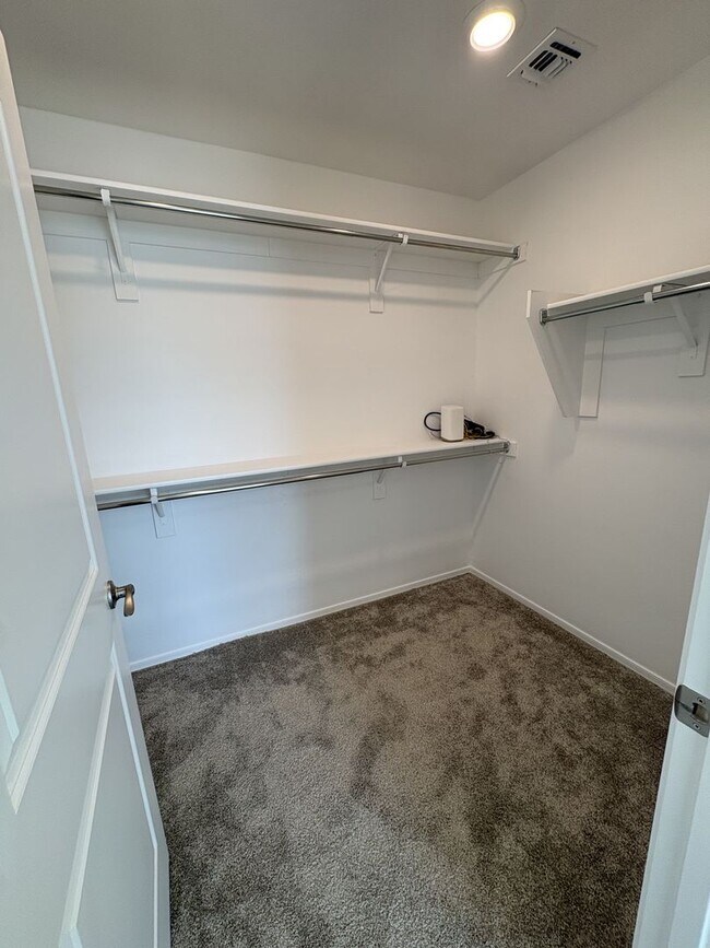 Building Photo - Beautiful Eastside Tucson  rental