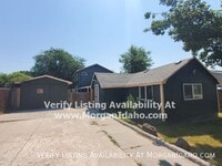 Building Photo - 516 18th Ave N