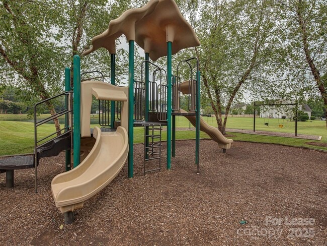 Building Photo - 5607 Fulton Ridge Dr