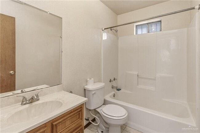 Building Photo - 17 Jessica Jane Ave