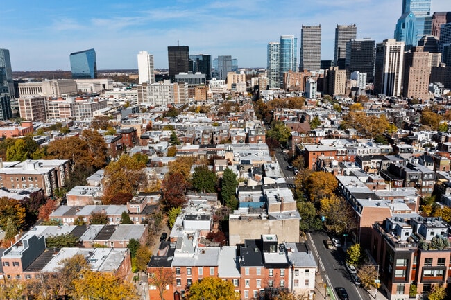 Building Photo - 2207 Lombard St