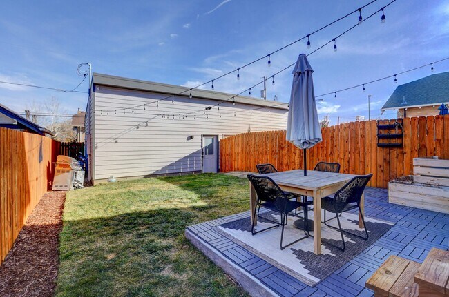Building Photo - $4,145.95 - 3 Bed, 2.5 Bath Townhome In Denver with Central AC and Outdoor Space!