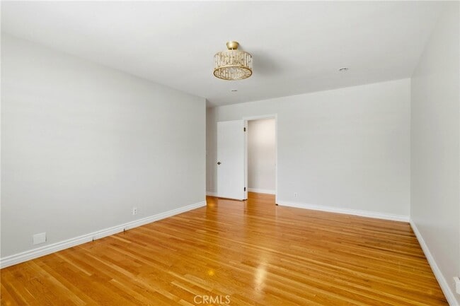 Building Photo - 1506 Louise Ave