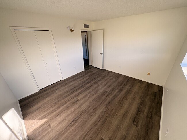 Building Photo - East Side Home for Rent