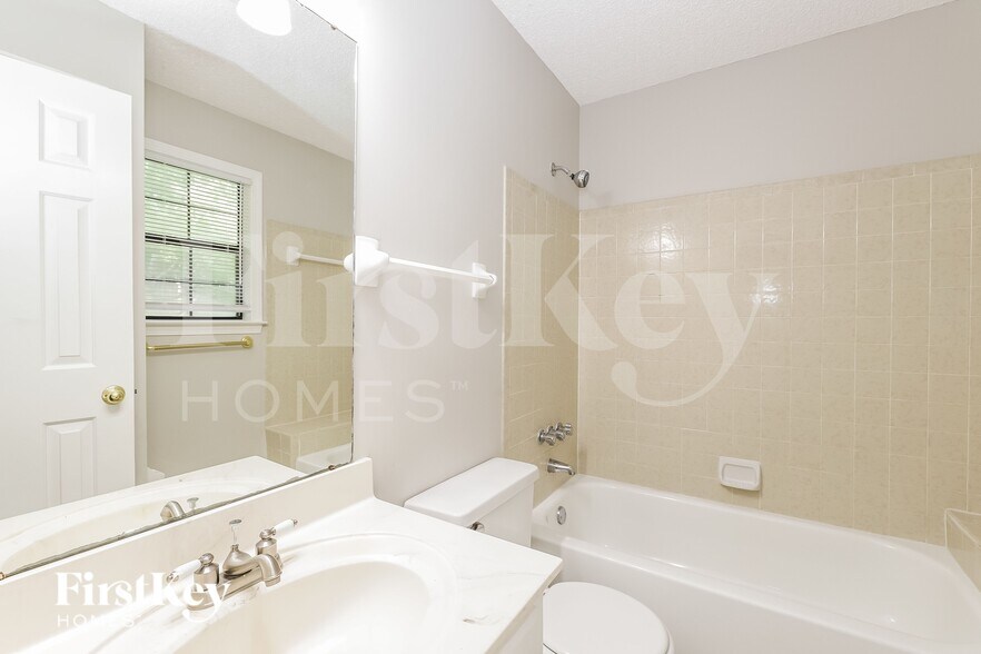 Building Photo - 6697 Hickory Jack Ave