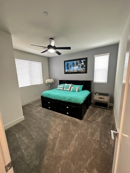 Building Photo - 80248 Whisper Rock Way