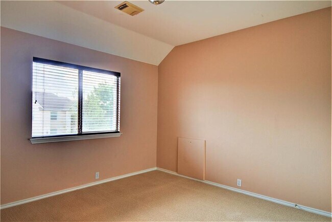 Building Photo - 8217 Endeavor Cir