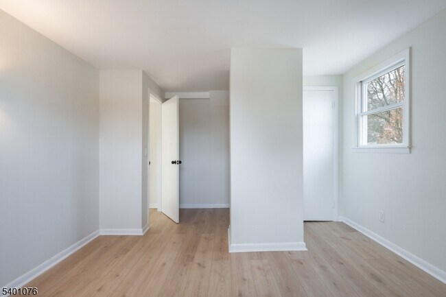 Building Photo - 71 Broad St