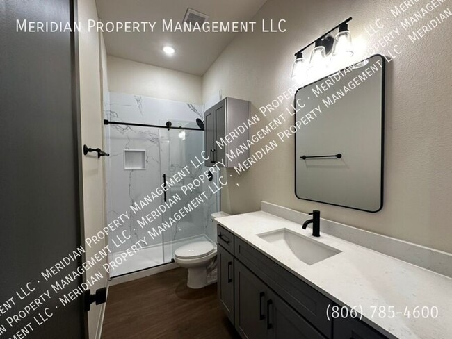 Building Photo - 5912 Erskine St