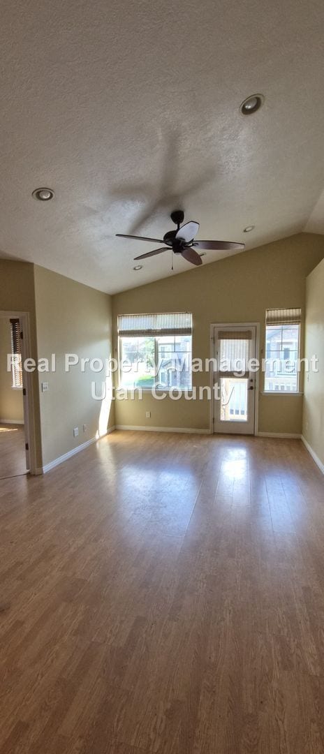 Building Photo - Pemberley HOA Condo, Close to the Clubhouse