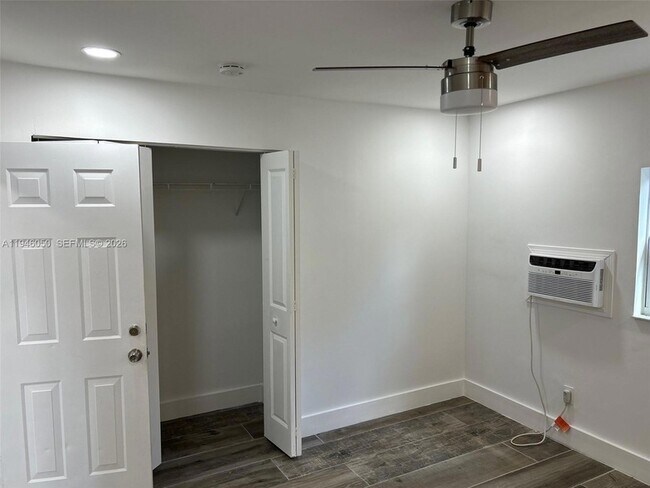 Building Photo - 261 NW 49th St