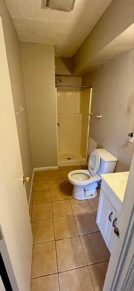 Building Photo - 4222 Yates Dr