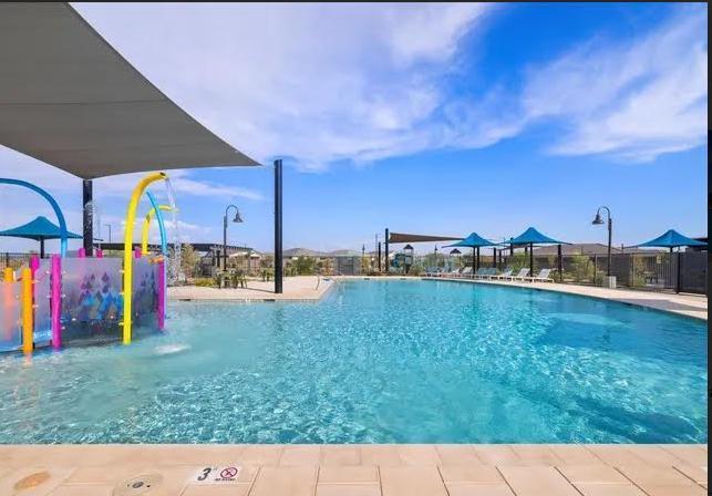 Building Photo - 16067 W El Cortez Pl