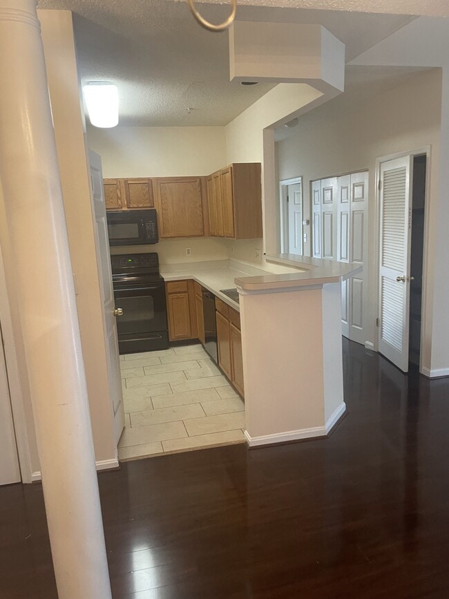 Building Photo - 7210 Bogley Rd