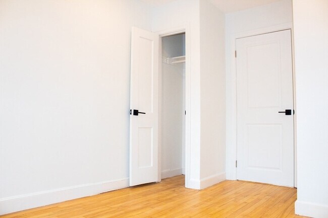 Building Photo - 33 Hammond Pond Pkwy