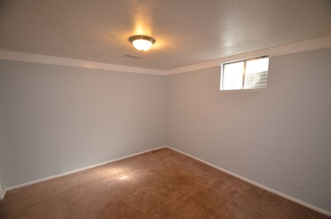 Building Photo - 4 bedroom home in Northglenn.  Newer paint with a large floor plan, wood floors & large deck for ...