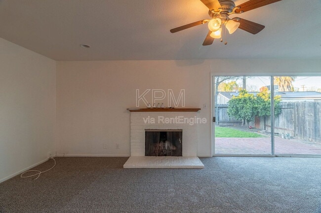 Building Photo - 713 San Francis Ave