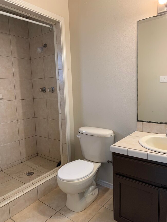 Building Photo - 3709 Nubes Dr