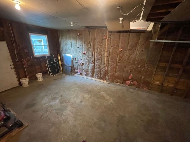 Building Photo - 3036 Shadowfax Dr