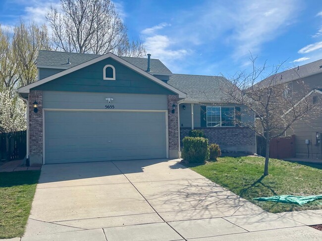 Primary Photo - Lovley 3 bedroom home located in Steston H...