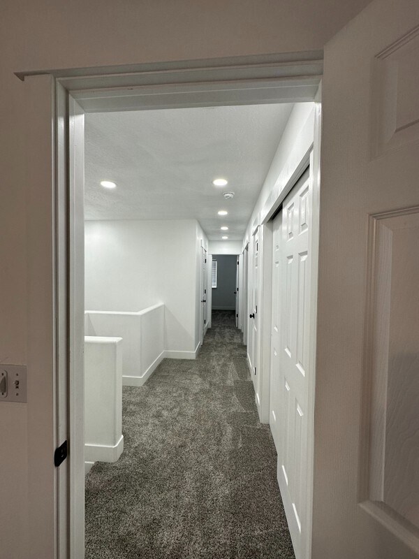 Building Photo - 1212 S 1410 E