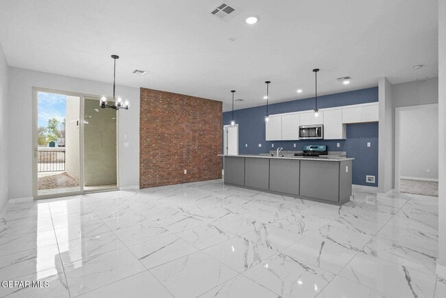 Building Photo - 11492 Summer Dr