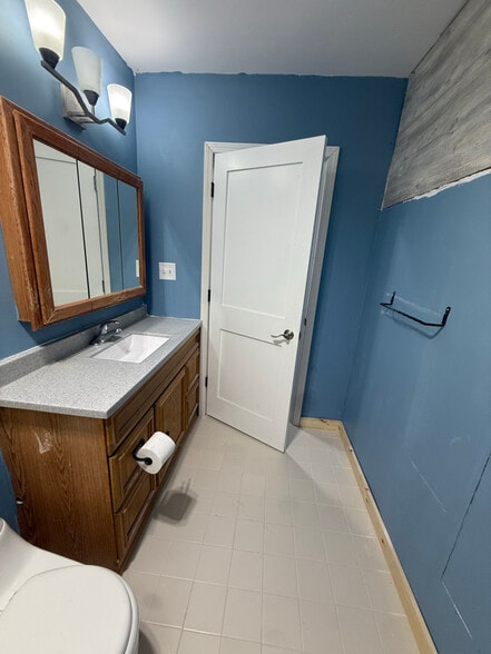 Building Photo - 115 N Washington St