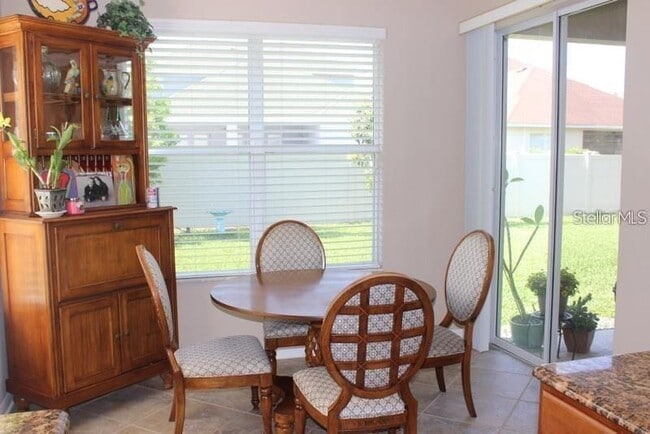 Building Photo - 21745 Garden Walk Loop