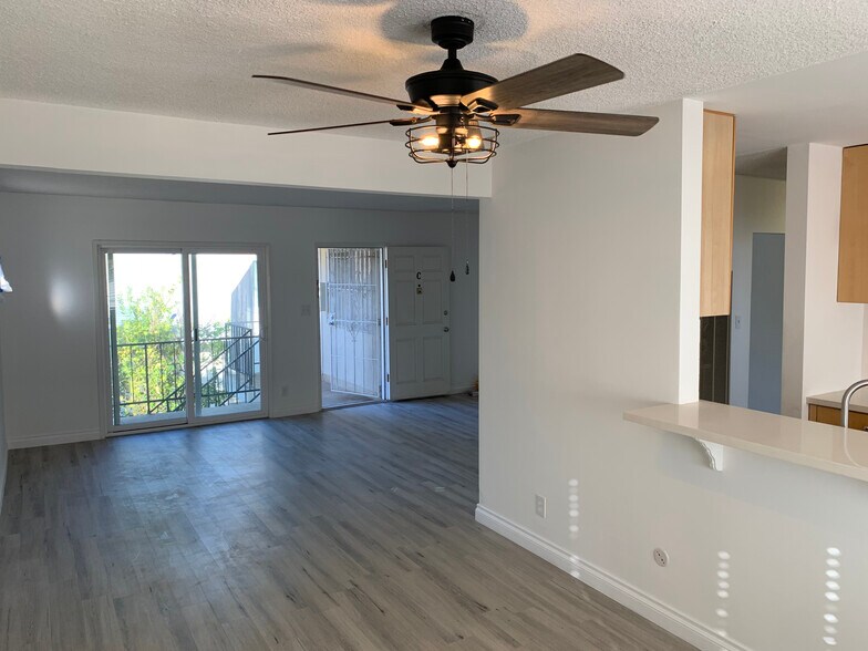 Building Photo - 4230 Gentry Ave