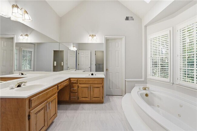 Building Photo - 3741 Bays Ferry Way