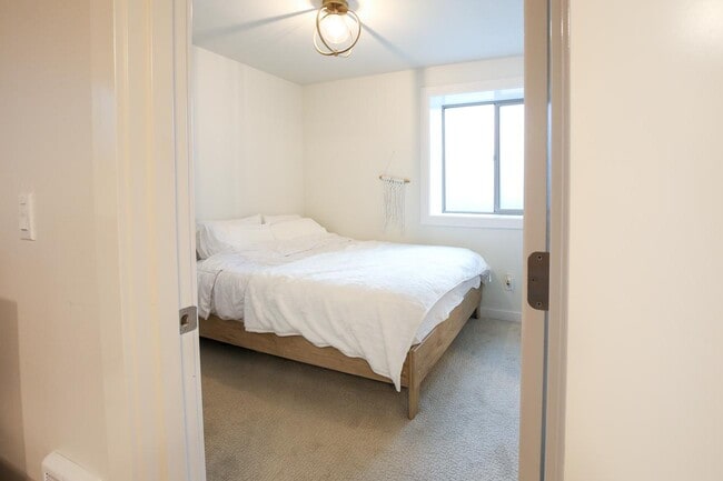 Building Photo - 2618 SE 51st Ave