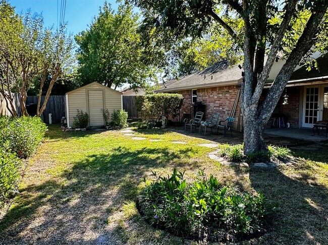 Building Photo - 7810 Kellwood Dr