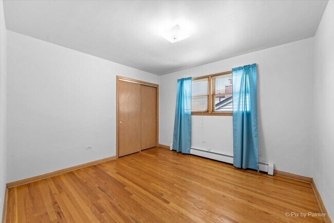Building Photo - 2424 N 77th Ct