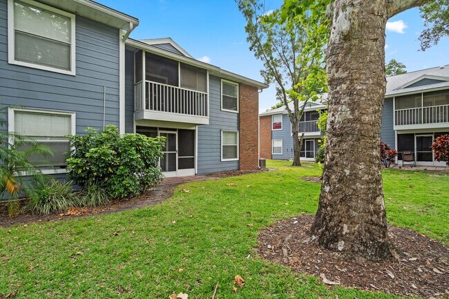 Building Photo - 2/2 Condo With Screened Patio in Conway area