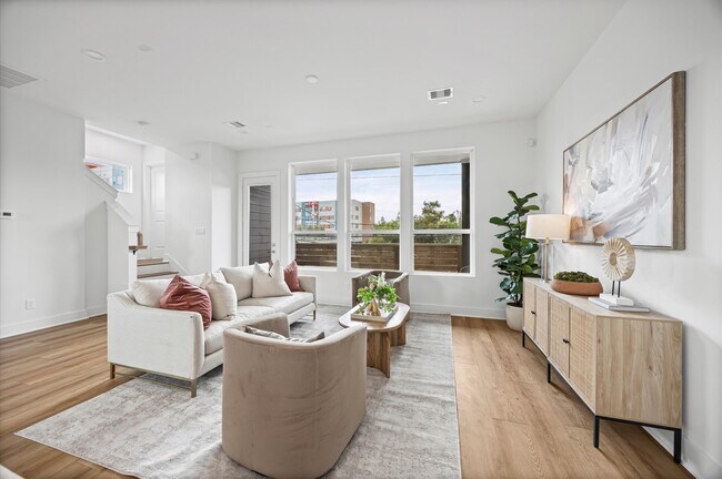 Building Photo - 5109 Avenue J