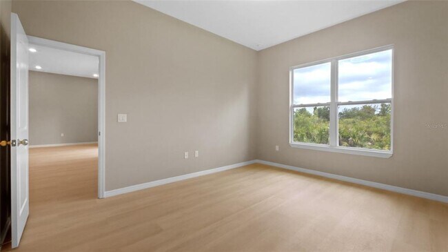 Building Photo - 13647 Begonia Cir