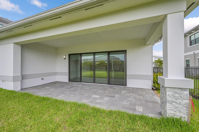Building Photo - 13080 Feathering Wy