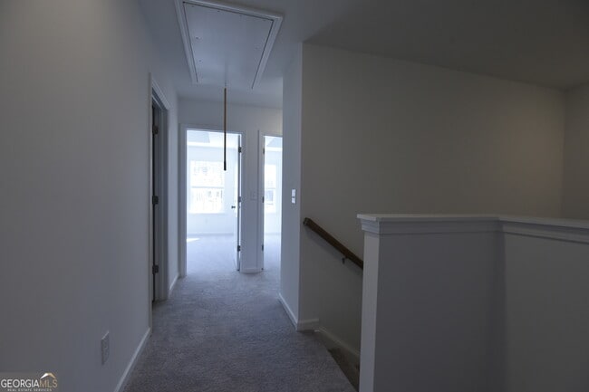 Building Photo - 2839 Rosehall Way