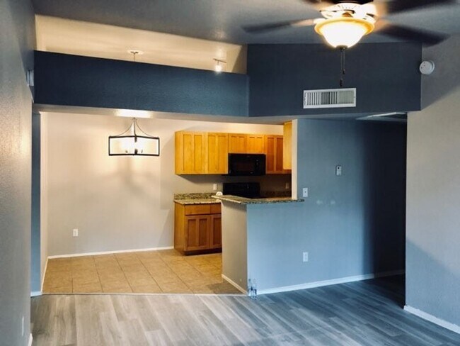 Building Photo - Available NOW: ARBORS - Super Cute 2 bedroom/2bath Condo - $1,695.00 Available NOW.