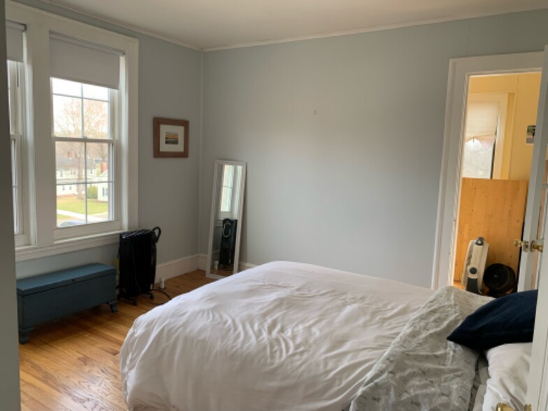 Building Photo - 12 Woodbridge St