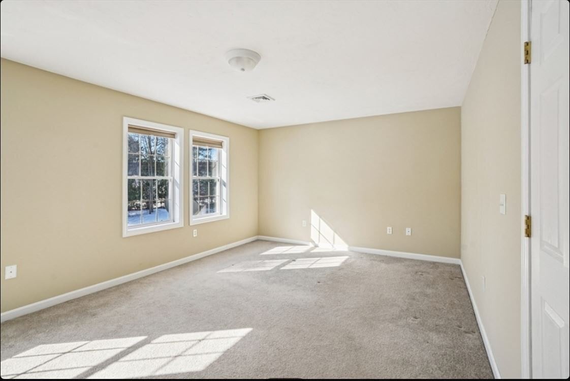 Building Photo - 18 Alden Dr