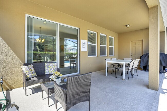 Building Photo - 6079 Broad Oak Dr