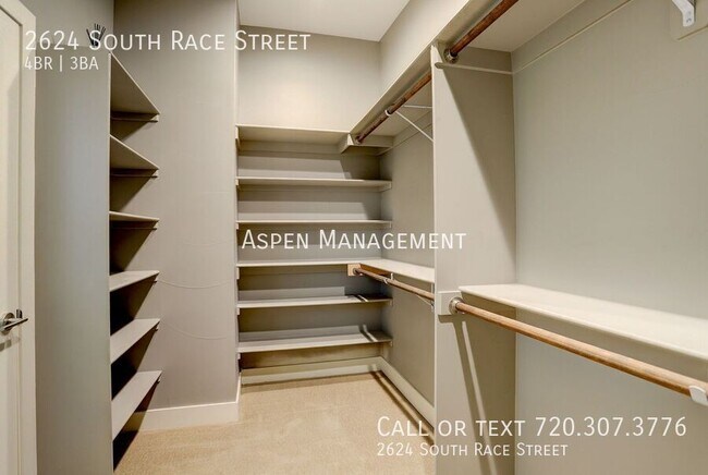 Building Photo - 2624 S Race St
