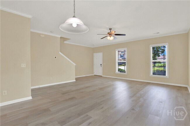 Building Photo - 127 Acapella Ave