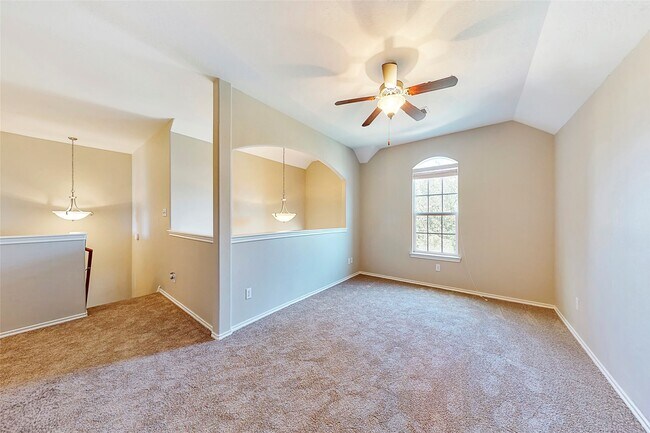 Building Photo - 8915 Headstall Dr